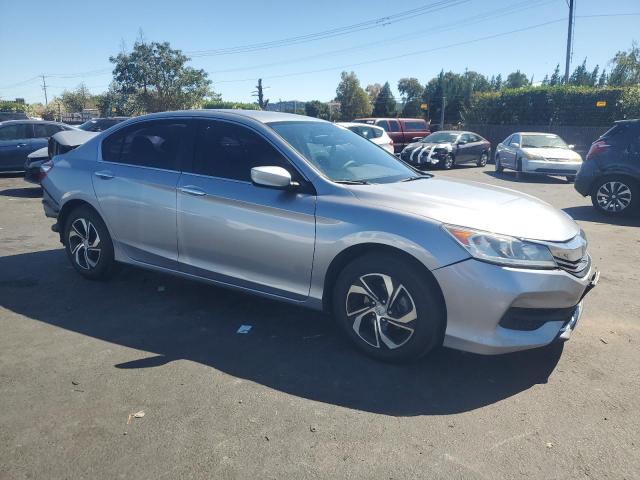 1HGCR2F39HA153032 - 2017 HONDA ACCORD LX 银色 照片 4