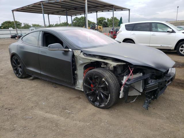 5YJSA1E2XJF260396 - 2018 TESLA MODEL S Սև լուսանկար 4