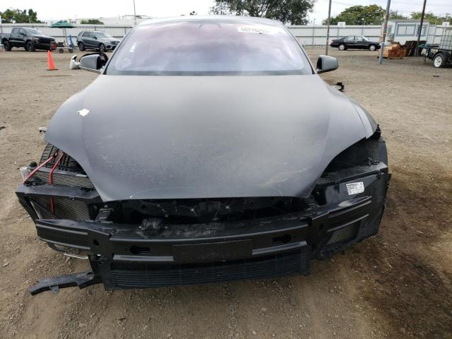 5YJSA1E2XJF260396 - 2018 TESLA MODEL S Սև լուսանկար 5