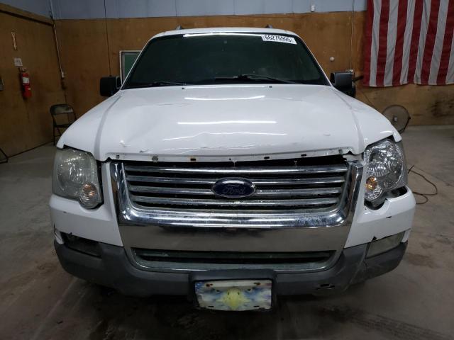 1FMEU73E16UB31560 - 2006 FORD EXPLORER XLT WHITE photo 5