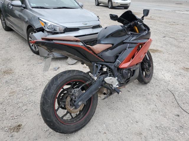 MH3RH18Y0KK001996 - 2019 YAMAHA YZFR3 A ORANGE photo 4