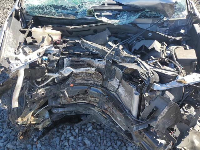 2T3RFREV6GW479710 - 2016 TOYOTA RAV4 XLE SILVER photo 11