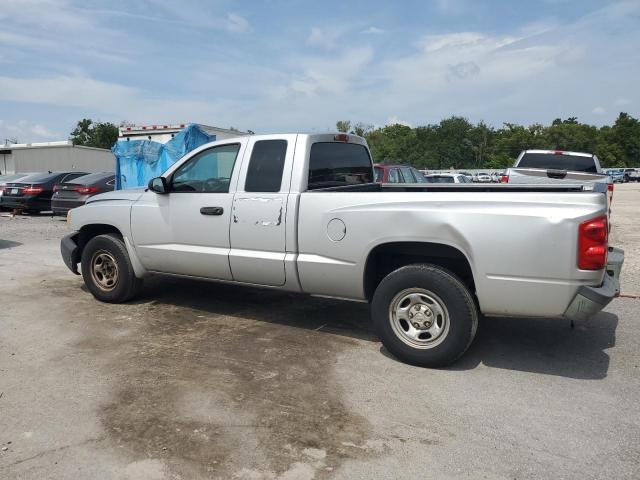 1D7HE22K85S304600 - 2005 DODGE DAKOTA ST SILVER photo 2