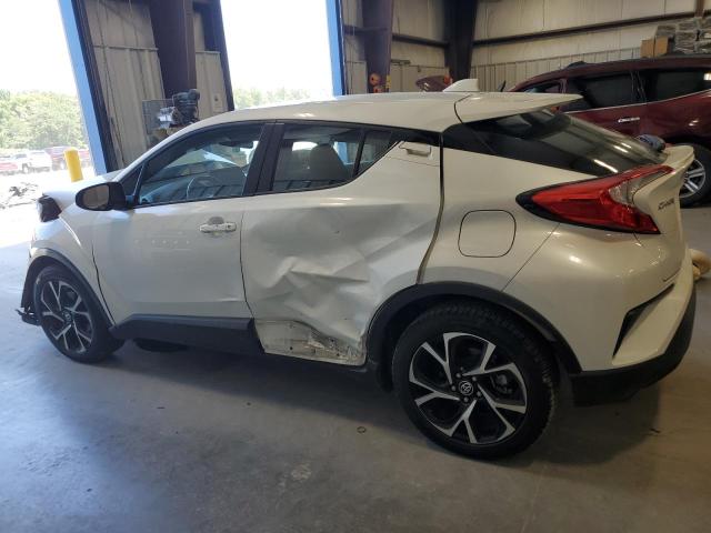 NMTKHMBX4LR110438 - 2020 TOYOTA C-HR XLE WHITE photo 2