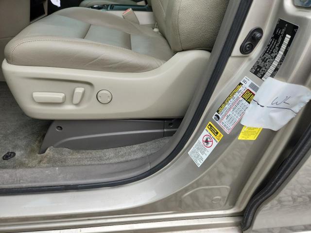 5TDYZ3DC5HS791035 - 2017 TOYOTA SIENNA XLE GOLD photo 13