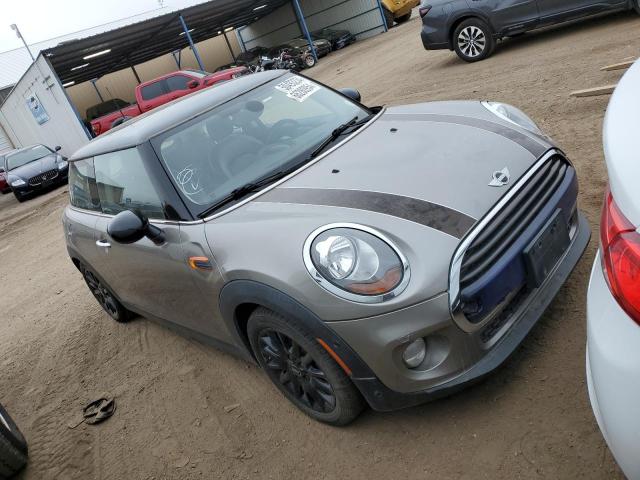 WMWXP5C59J2D71856 - 2018 MINI COOPER GRAY photo 4