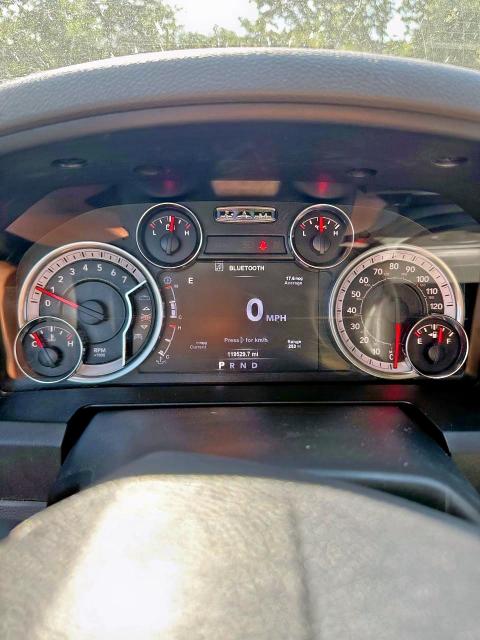 1C6RR6TT7KS562398 - 2019 RAM 1500 CLASS SLT თეთრი ფოტო 8