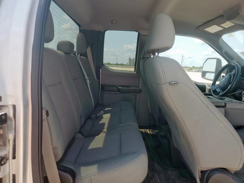 1FT7X2B65KEC62013 - 2019 FORD F250 SUPER DUTY ვერცხლისფერი ფოტო 10