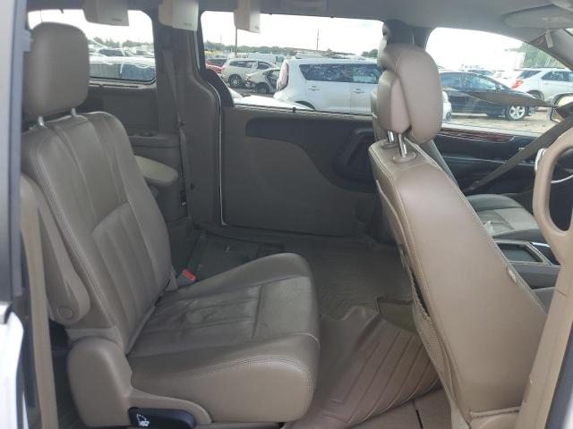 2C4RC1CGXFR522386 - 2015 CHRYSLER TOWN & COU TOURING L WHITE photo 11