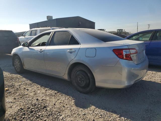 4T1BF1FK4CU580870 - 2012 TOYOTA CAMRY BASE Silber Foto 2