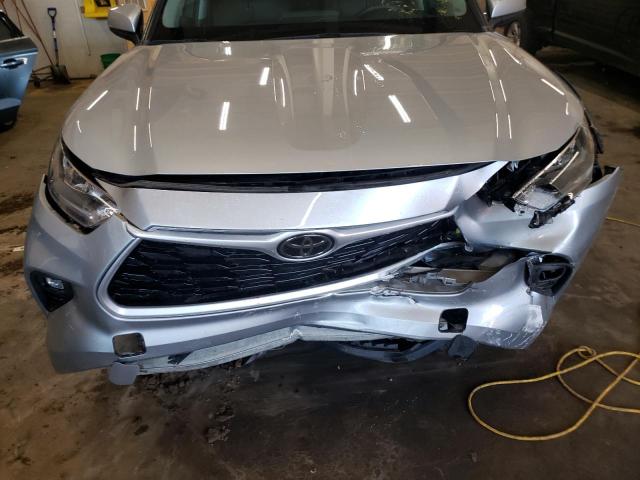 5TDGZRBH0LS518042 - 2020 TOYOTA HIGHLANDER XLE SILVER photo 12