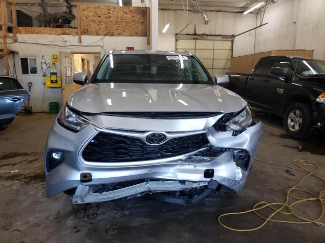 5TDGZRBH0LS518042 - 2020 TOYOTA HIGHLANDER XLE SILVER photo 5