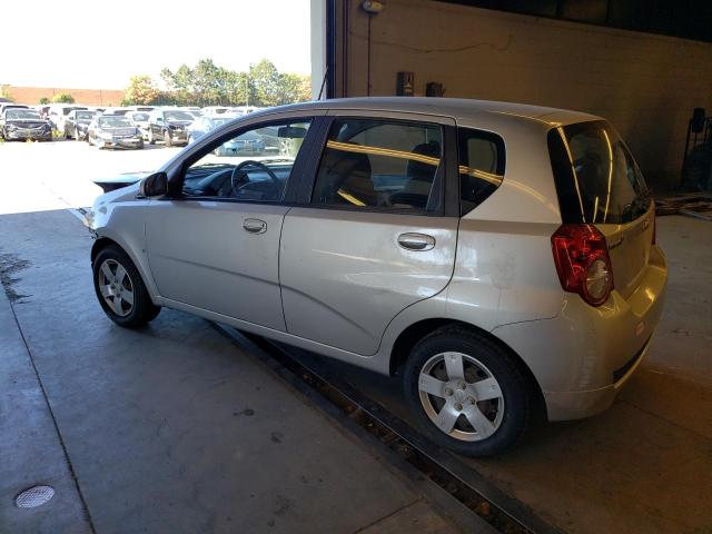 KL1TD66E09B299697 - 2009 CHEVROLET AVEO LS SILVER photo 2