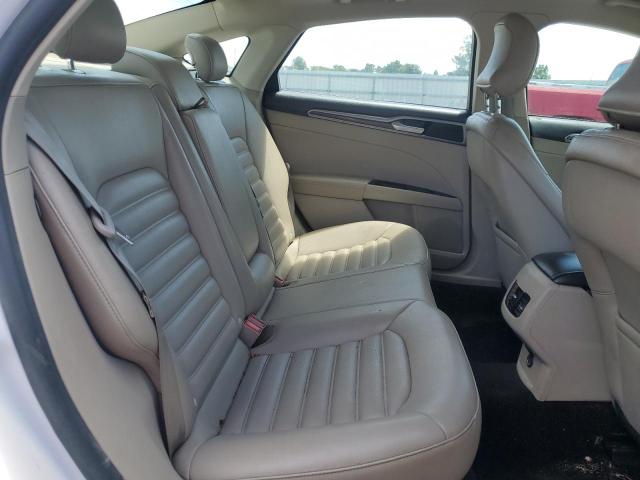 3FA6P0CD0KR138425 - 2019 FORD FUSION SEL WHITE photo 10