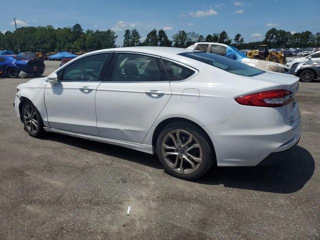 3FA6P0CD0KR138425 - 2019 FORD FUSION SEL WHITE photo 2