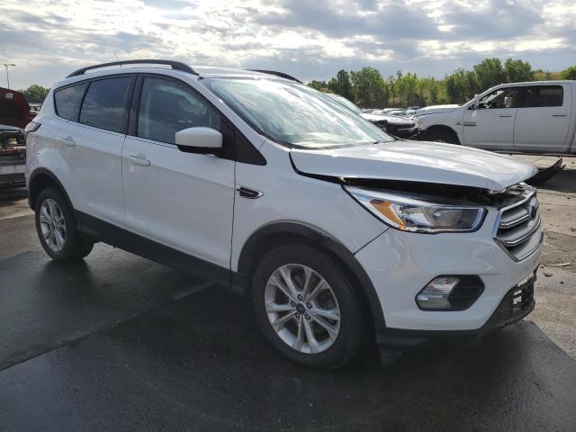 1FMCU9GD4JUB46650 - 2018 FORD ESCAPE SE 白色 照片 4