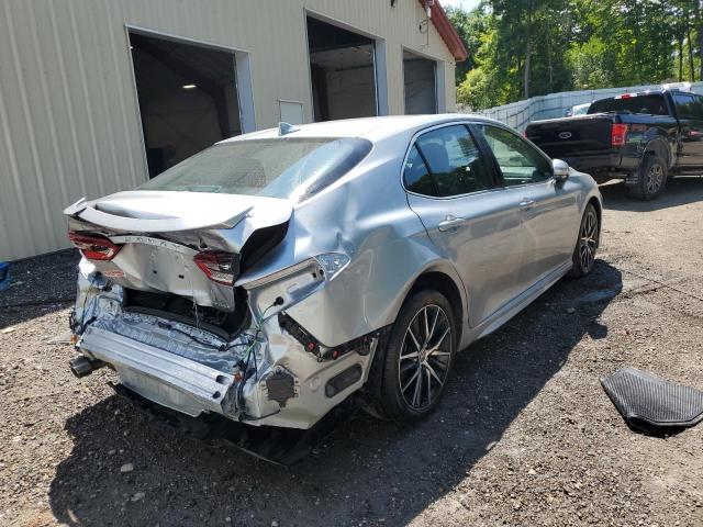 4T1S31AK9RU060723 - 2024 TOYOTA CAMRY SE NIGHT SHADE SILVER photo 3