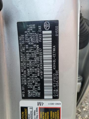 4T4BF3EK0AR063517 - 2010 TOYOTA CAMRY BASE Արծաթագույն լուսանկար 24