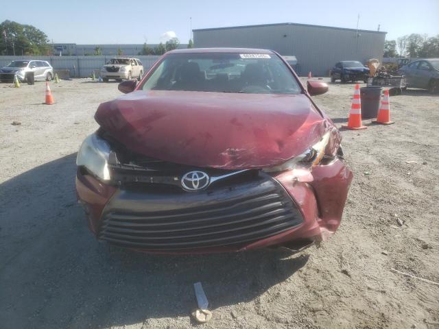 4T1BF1FK7FU982774 - 2015 TOYOTA CAMRY LE RED photo 5