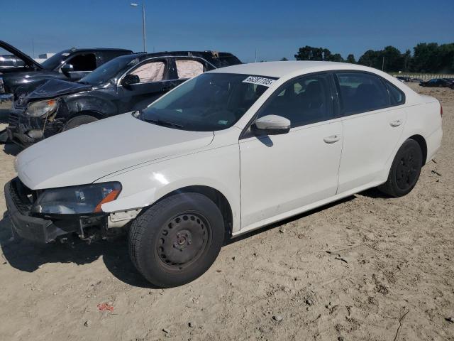 2015 VOLKSWAGEN PASSAT S, 