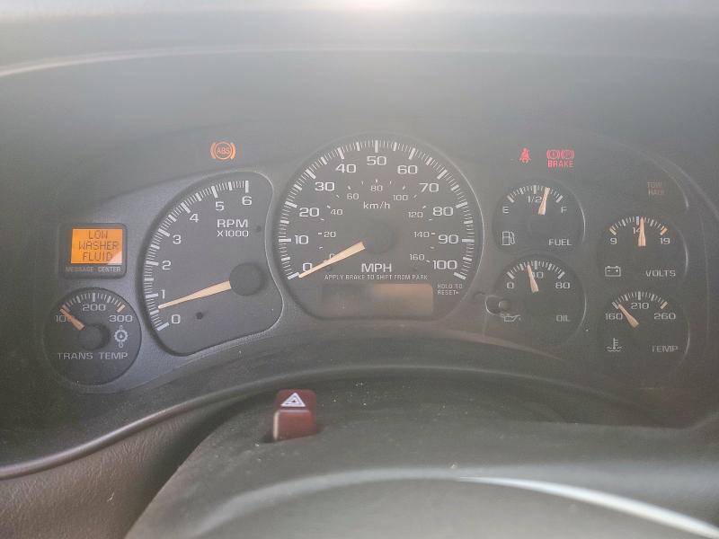 1GCHC24U72Z262566 - 2002 CHEVROLET SILVERADO C2500 HEAVY DUTY WHITE photo 9