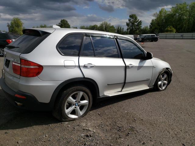 5UXFF0C51ALT75264 - 2010 BMW X5 XDRIVE35D SILVER photo 3