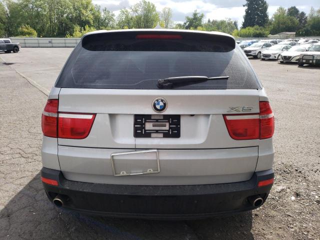 5UXFF0C51ALT75264 - 2010 BMW X5 XDRIVE35D SILVER photo 6