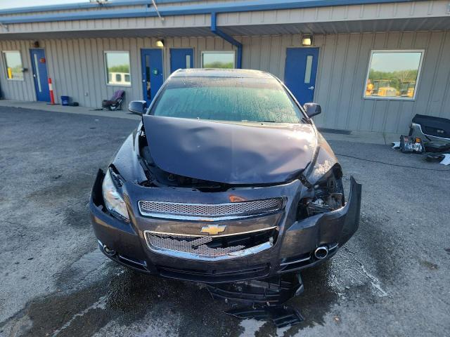 1G1ZE5E70AF322009 - 2010 CHEVROLET MALIBU LTZ Grau Foto 5