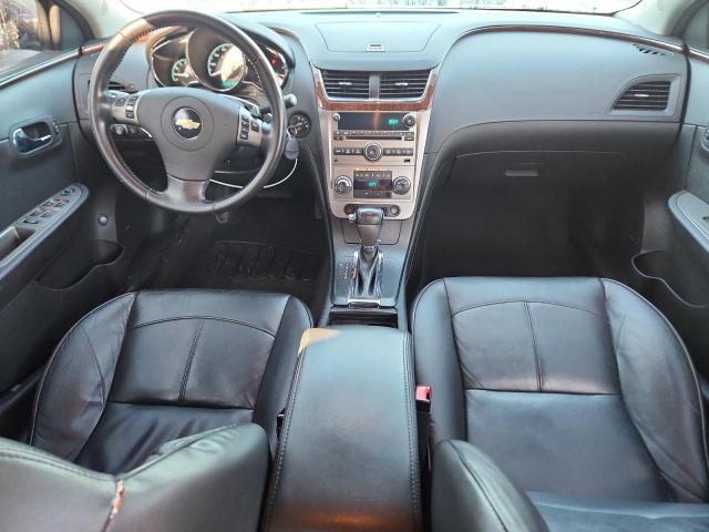 1G1ZE5E70AF322009 - 2010 CHEVROLET MALIBU LTZ Grau Foto 8