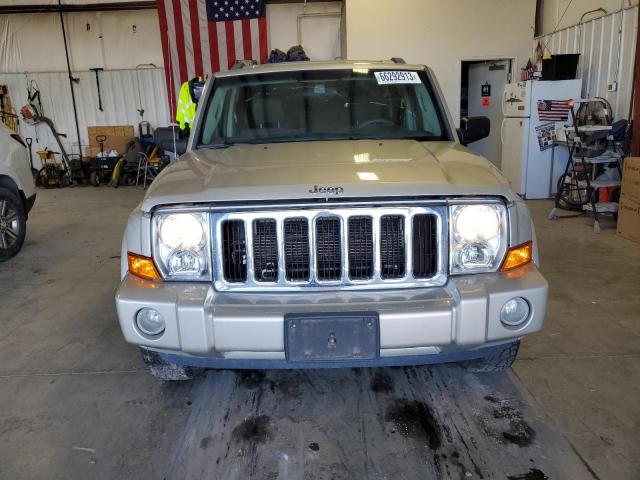 1J8HG48KX8C203864 - 2008 JEEP COMMANDER SPORT SILVER photo 5