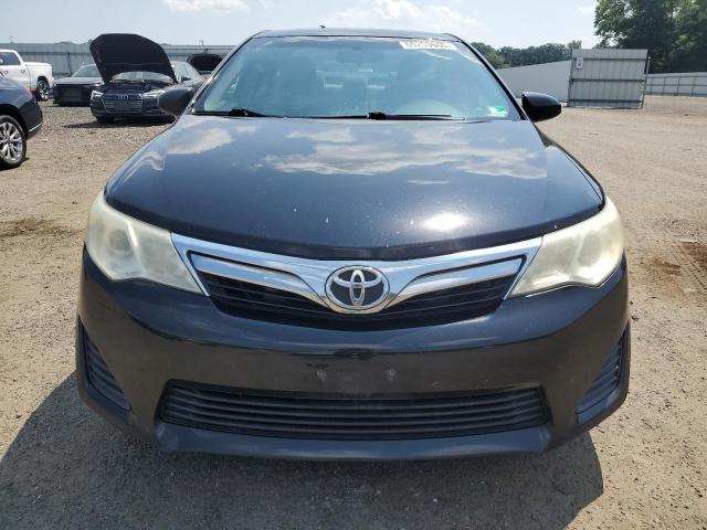 4T4BF1FK1DR293039 - 2013 TOYOTA CAMRY L Negro foto 5