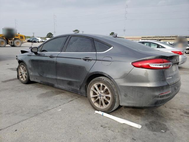 3FA6P0HD7KR247215 - 2019 FORD FUSION SE GRAY photo 2