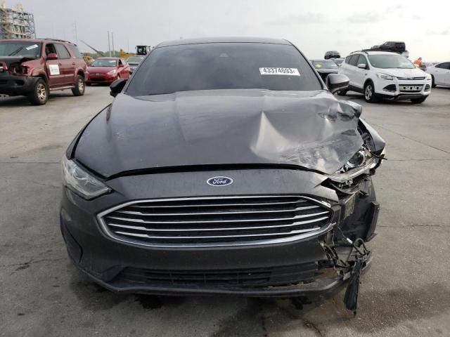 3FA6P0HD7KR247215 - 2019 FORD FUSION SE GRAY photo 5