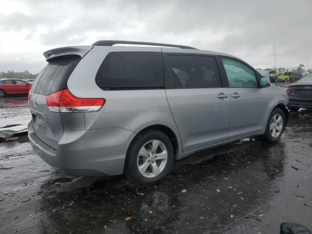 5TDKK3DC2CS181032 - 2012 TOYOTA SIENNA LE SILVER photo 3