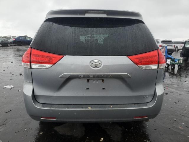 5TDKK3DC2CS181032 - 2012 TOYOTA SIENNA LE SILVER photo 6