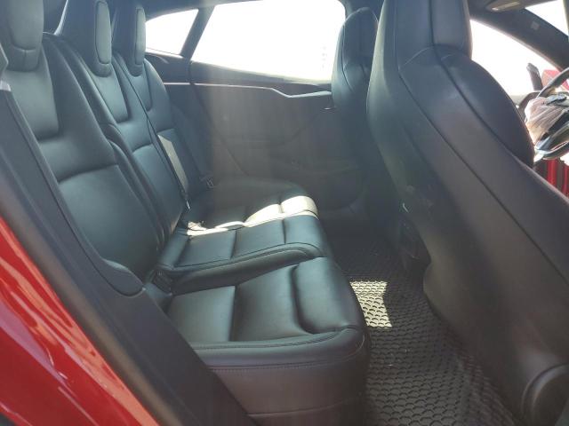 5YJSA1E20JF248239 - 2018 TESLA MODEL S أحمر صورة 10