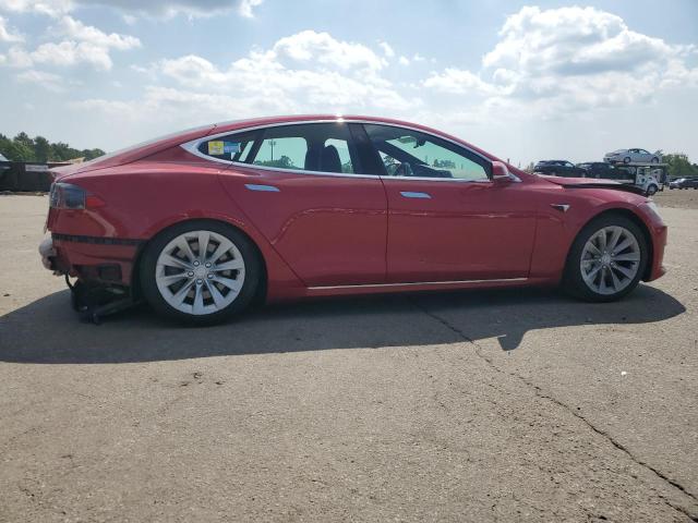 5YJSA1E20JF248239 - 2018 TESLA MODEL S أحمر صورة 3