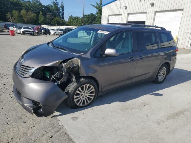 2012 TOYOTA SIENNA XLE, 