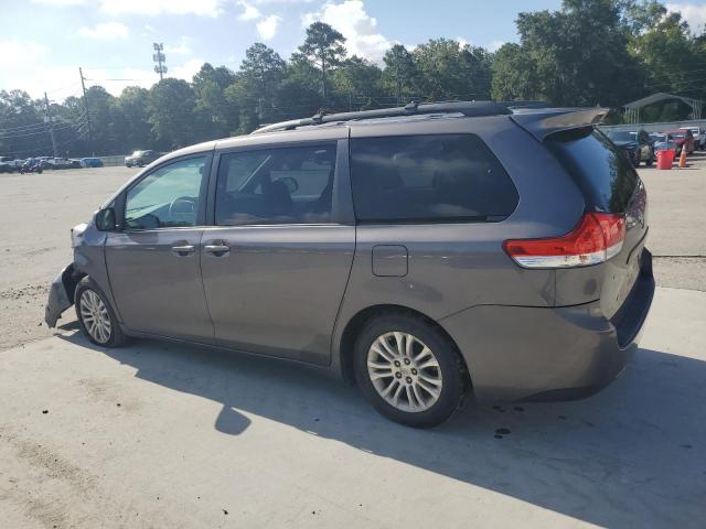 5TDYK3DC7CS220997 - 2012 TOYOTA SIENNA XLE SILVER photo 2