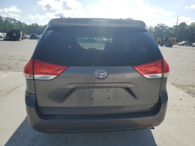 5TDYK3DC7CS220997 - 2012 TOYOTA SIENNA XLE SILVER photo 6