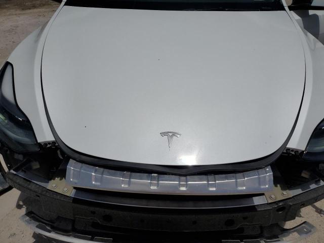 7SAYGDED3RF046831 - 2024 TESLA MODEL Y WHITE photo 11