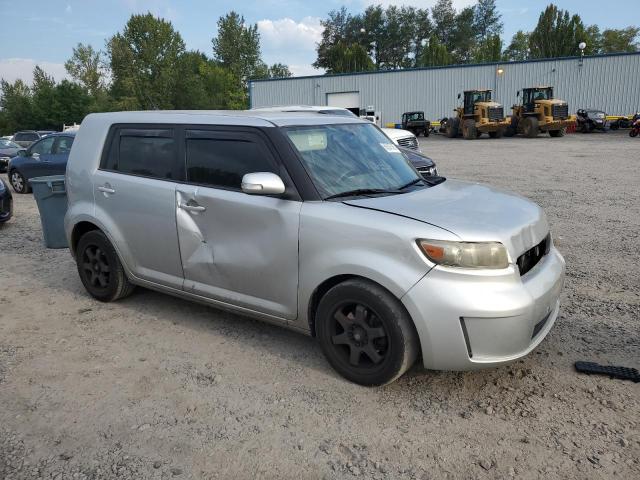 JTLKE50E681053086 - 2008 TOYOTA SCION XB Сріблястий фото 4