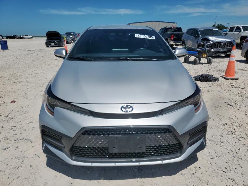 5YFS4MCE2NP129916 - 2022 TOYOTA COROLLA SE Күміс фото 5