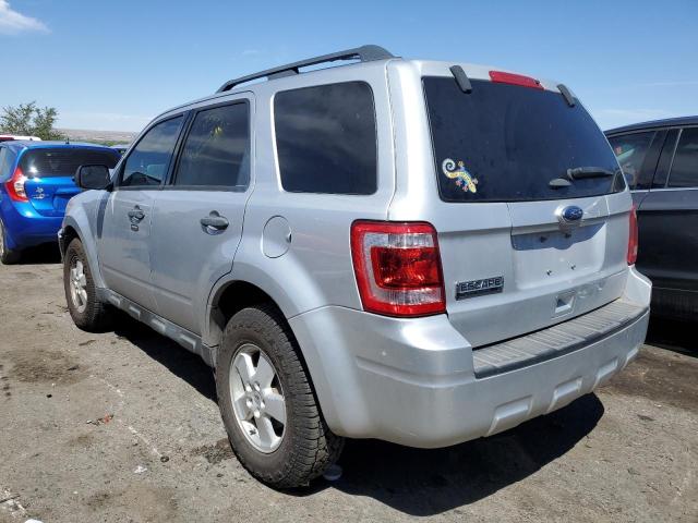 1FMCU0D76CKB37134 - 2012 FORD ESCAPE XLT SILVER photo 2