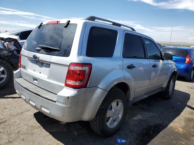 1FMCU0D76CKB37134 - 2012 FORD ESCAPE XLT SILVER photo 3