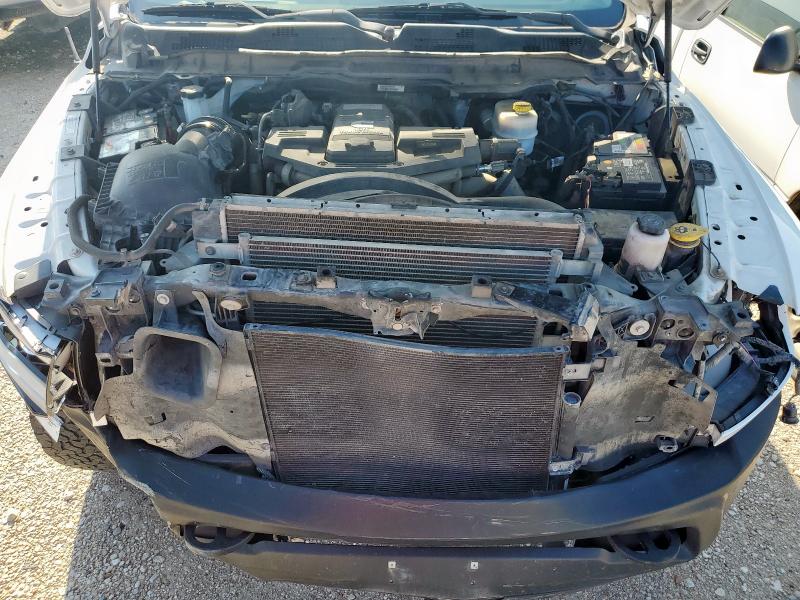 3C6UR5HL8JG184482 - 2018 RAM 2500 ST WHITE photo 11