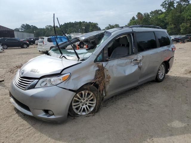 2016 TOYOTA SIENNA XLE, 