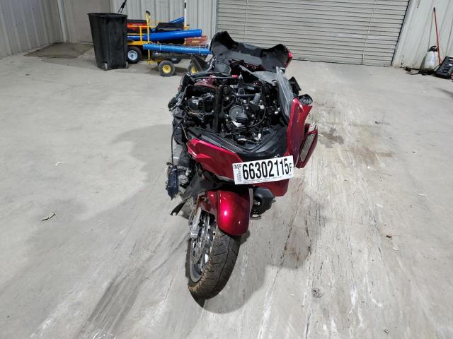 JH2SC7902JK002664 - 2018 HONDA GL1800 RED photo 2