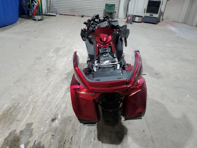 JH2SC7902JK002664 - 2018 HONDA GL1800 RED photo 4