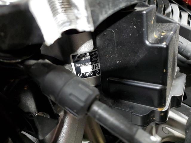 JH2SC7902JK002664 - 2018 HONDA GL1800 RED photo 8